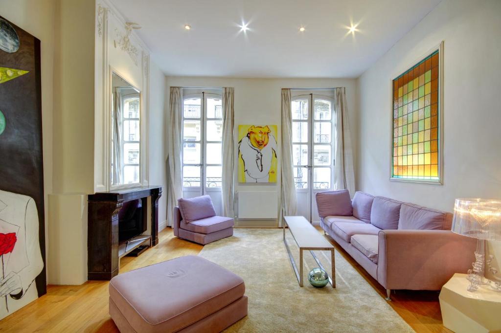 Hotel de Ville - Quinconces Apartment | Divine by Cocoonr