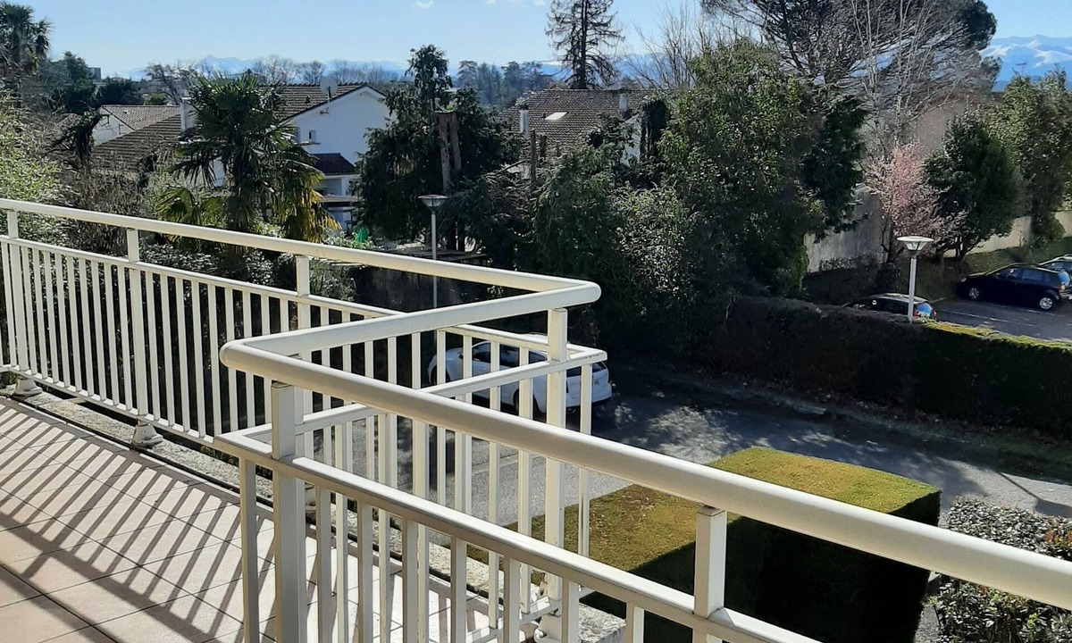 Billere Condo | Double terrace apartment with mountain view