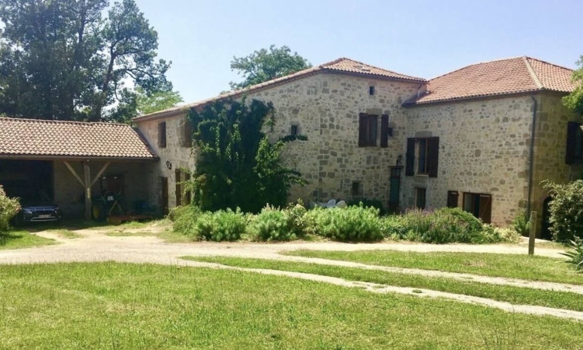Clermont-Dessous House | Entire gîte countryside swimming pool