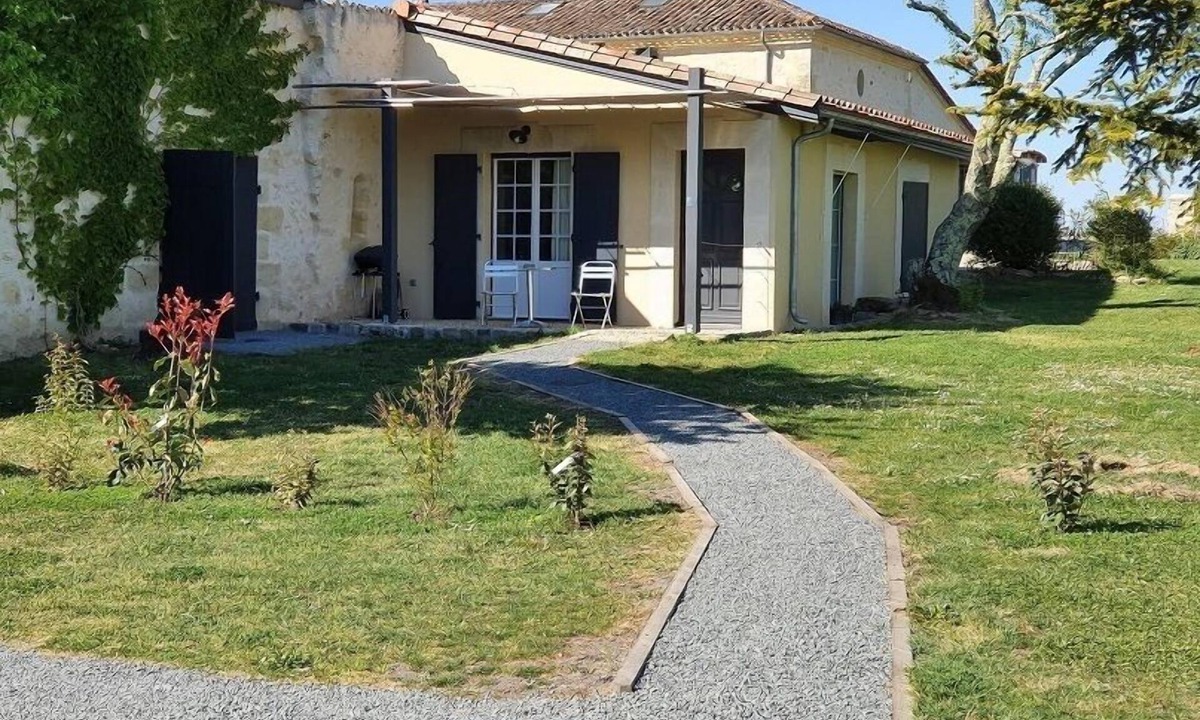 Tizac-de-Curton House | Entre Ciel & Vignes - Tizac DE Curton