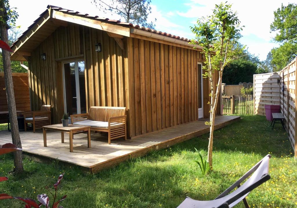 Salles House | Escale sous les pins