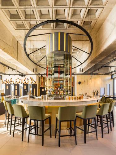 Meriadeck Hotel | FirstName Bordeaux, Part of JdV by Hyatt