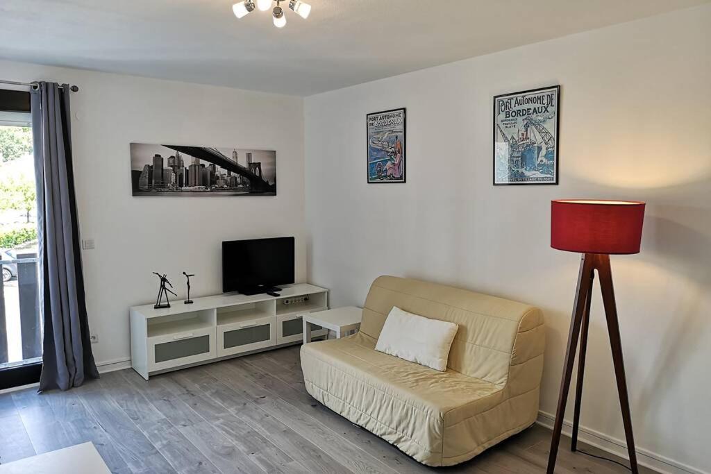 Pessac Apartment | Flat79