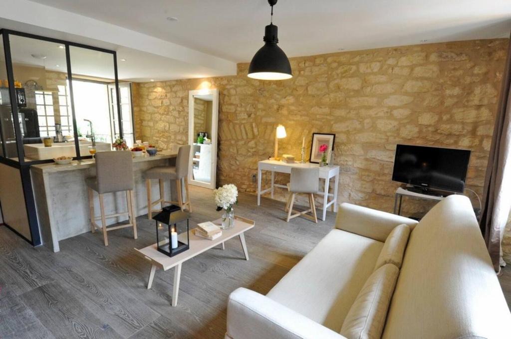 Sarlat-la-Caneda Historic Center Apartment | Fontaines de lÁbbaye