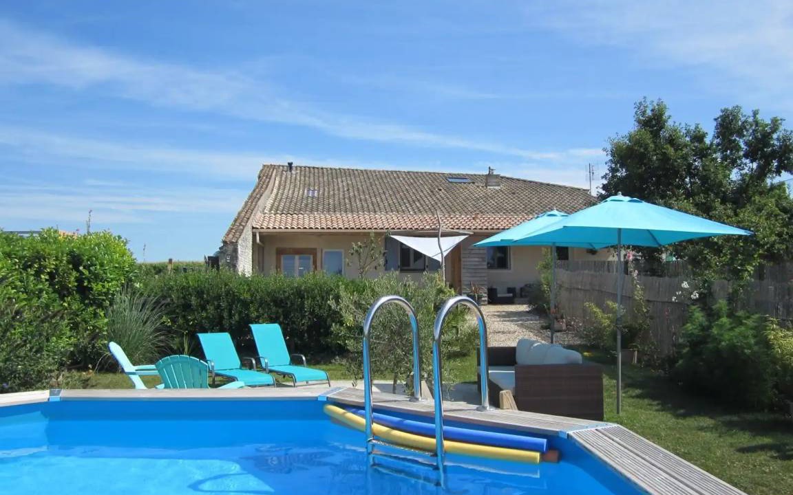 Chenac-Saint-Seurin-d'Uzet House | 28 m² House ∙ 1 bedroom ∙ 2 guests