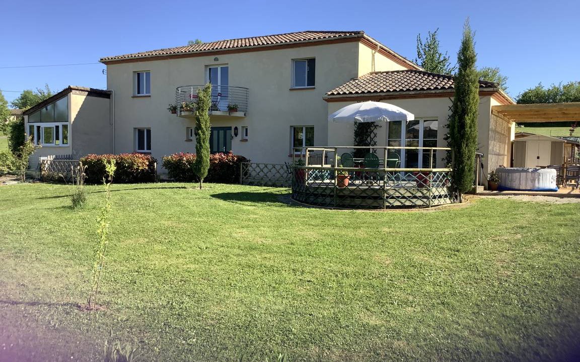 Saint-Etienne-de-Villereal Apartment | 40 m² Apartment ∙ 1 bedroom ∙ 2 guests