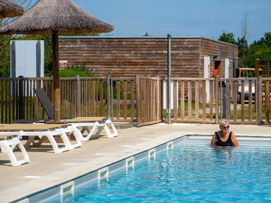 Saint-Yrieix-sur-Charente House | 33 m² Mobile home ∙ 3 bedrooms ∙ 6 guests