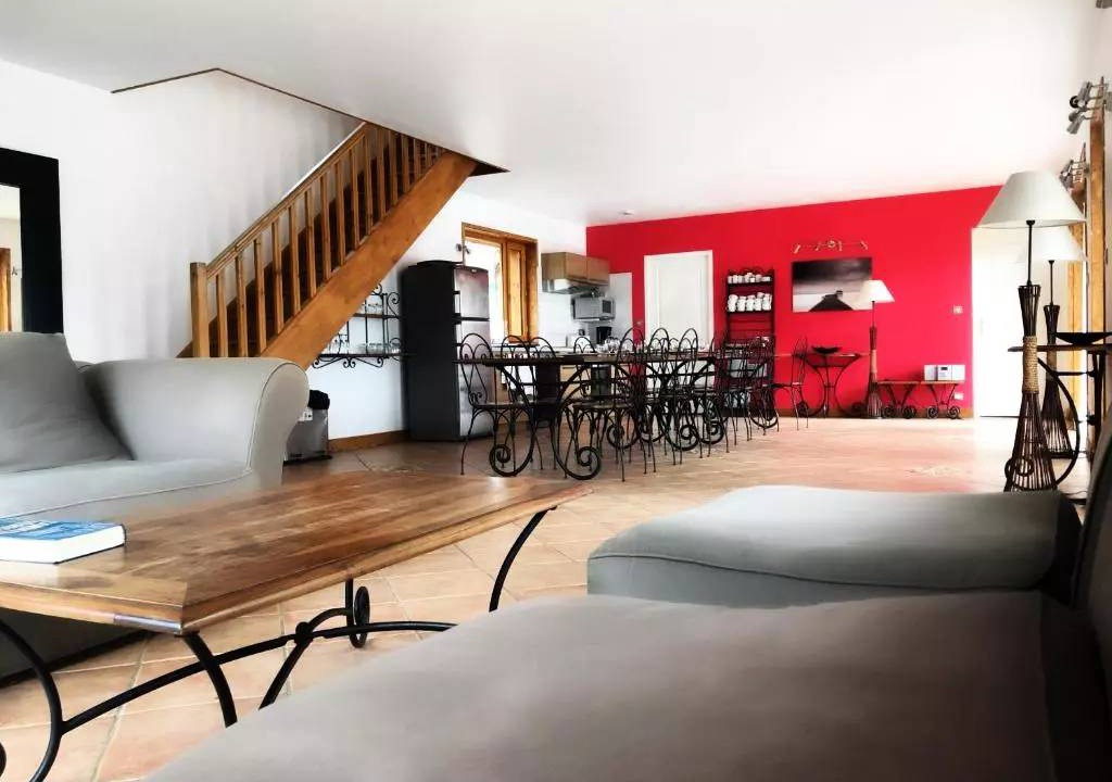 Sorges-et-Ligueux-en-Perigord House | 178 m² House ∙ 5 bedrooms ∙ 17 guests