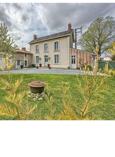 Oiron House | Gîte La Favorite à Oiron