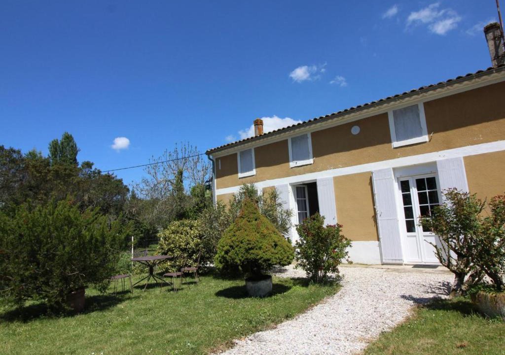 Lesparre-Medoc House | Gîte Lesparre-Médoc, 2 pièces, 2 personnes - FR-1-440-167