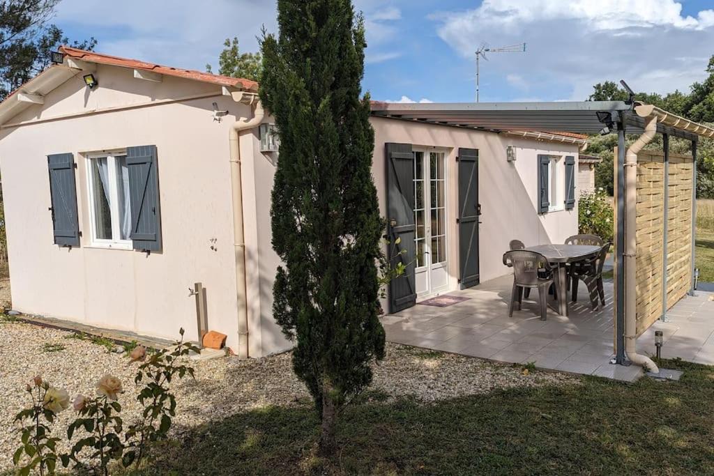 Montendre House | Gîte maison à Montendre