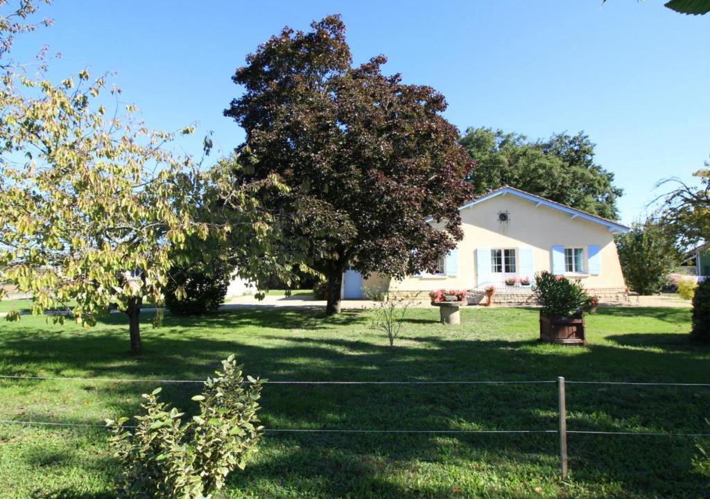 Tizac-de-Curton House | Gîte Tizac-de-Curton, 3 pièces, 4 personnes - FR-1-440-175