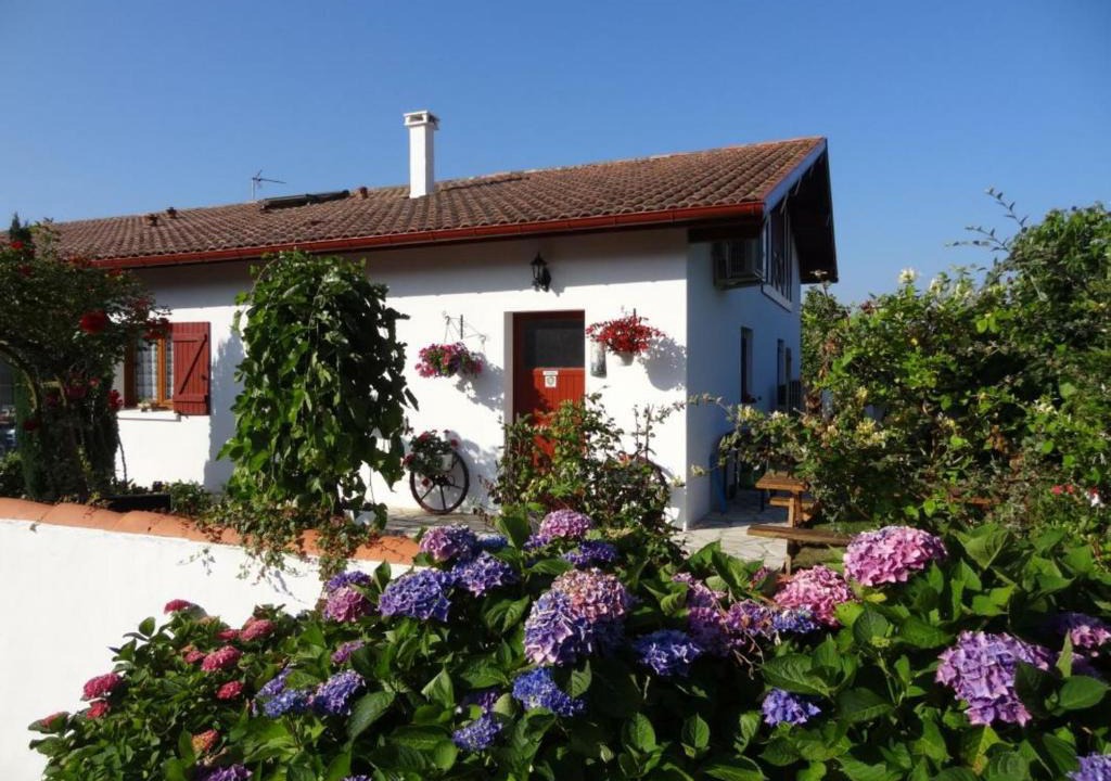 Ustaritz House | Gîte Ustaritz, 3 pièces, 4 personnes - FR-1-384-66