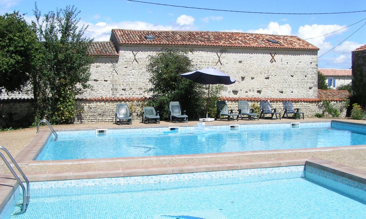 Duil-sur-le-Mignon House | Gemini Les Constellations