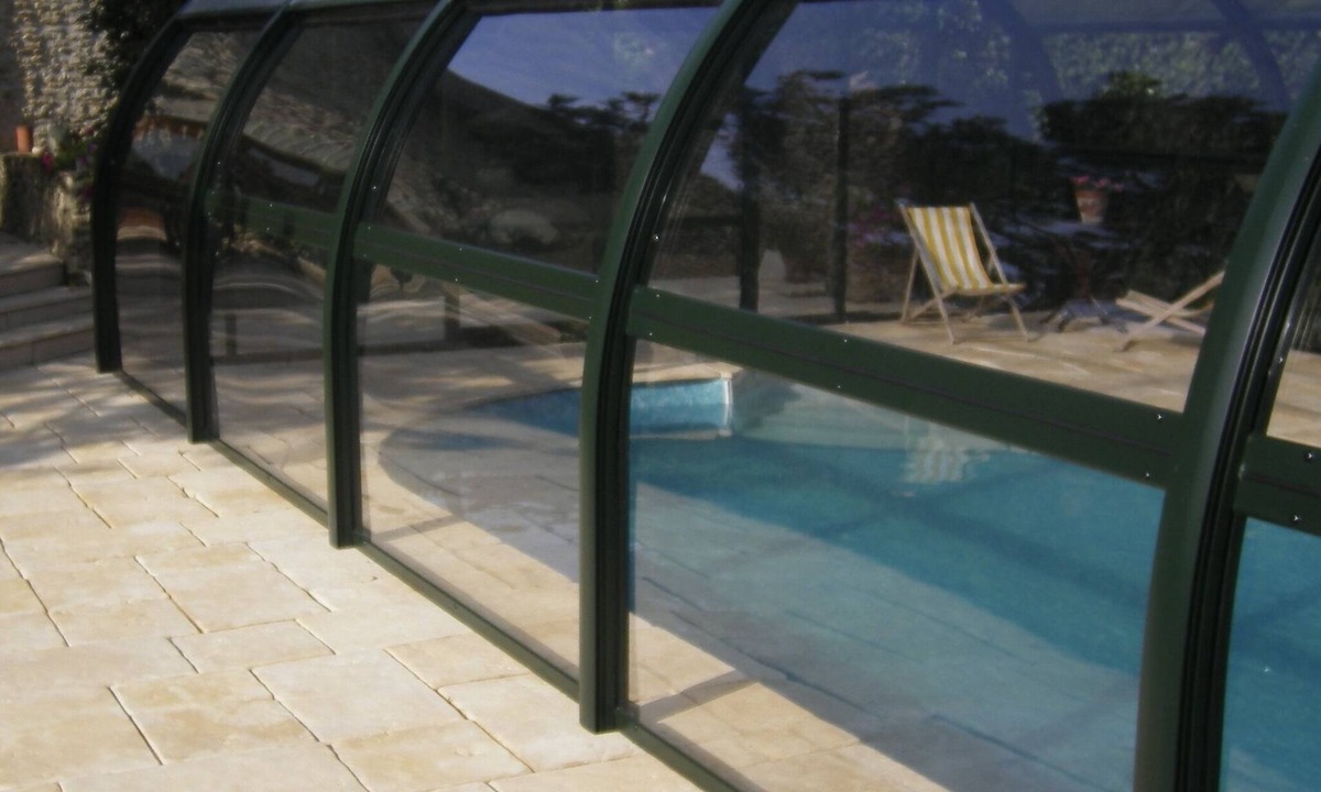 Thurageau Cottage | Gîte 20 minutes from the FUTUROSCOPE, with COVERED SWIMMING POOL