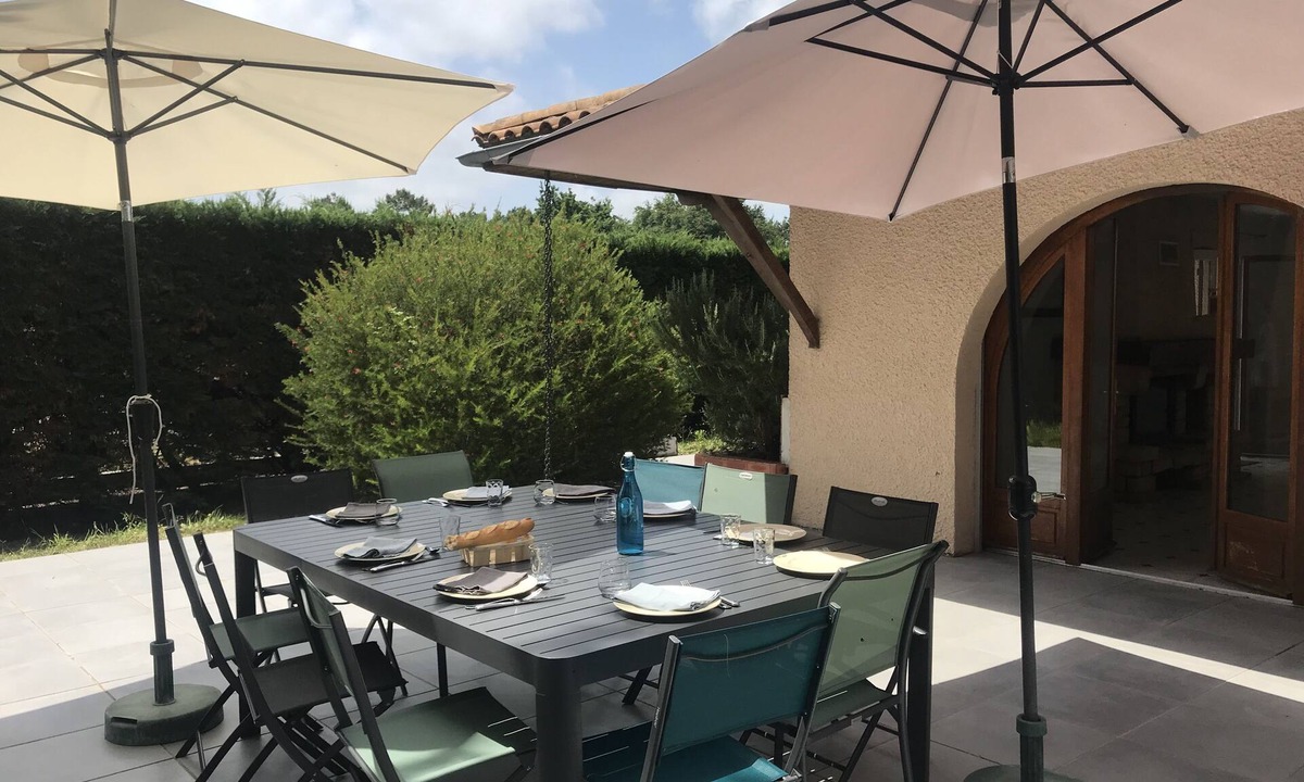 Gaillan-en-Medoc House | Gite 8-10 P, private pool, large garden, Surf, 15 min Montalivet Vignoble Médoc
