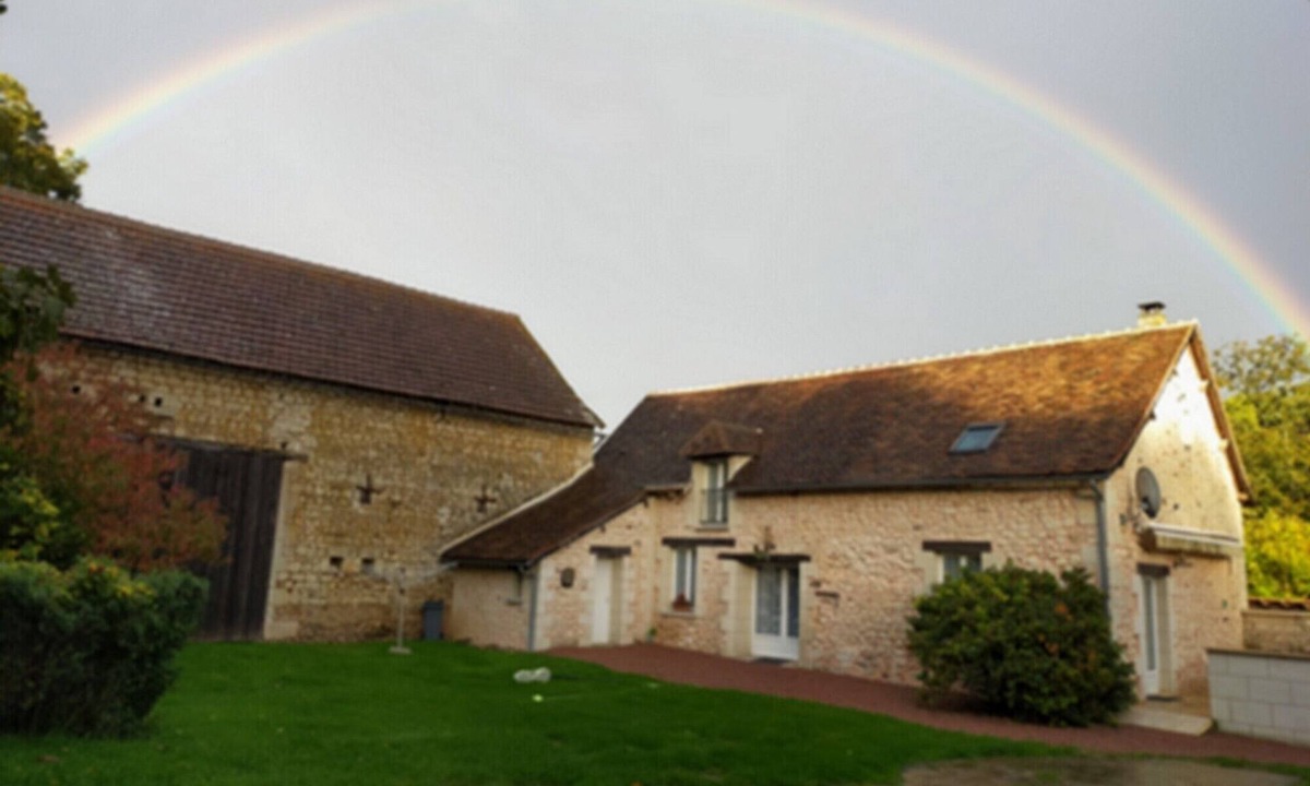 Vaux-sur-Vienne House | Gite Familiale : « un Jour ici Vaut Mieux que Mille Ailleurs »