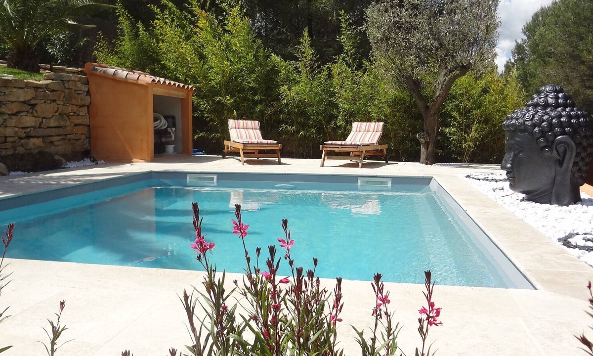 La Cadiere-d'Azur Villa | Gite in luxury house with air conditioning, private heated pool, housekeeping included.