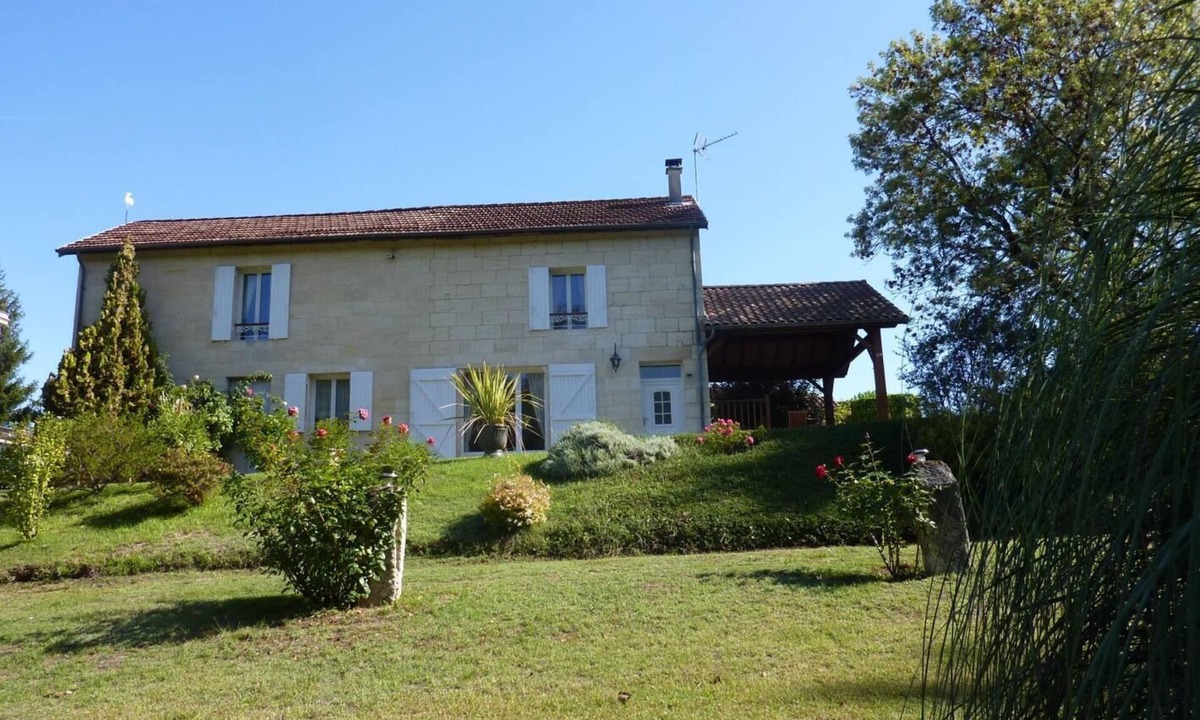 Saint-Laurent-d'Arce House | Gite LA Desirade - Saint-laurent-d'arce