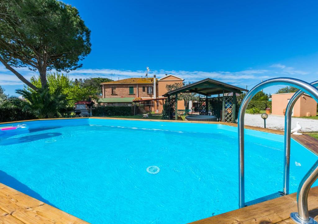 Bibbona House | Holiday Home La Casina by Interhome