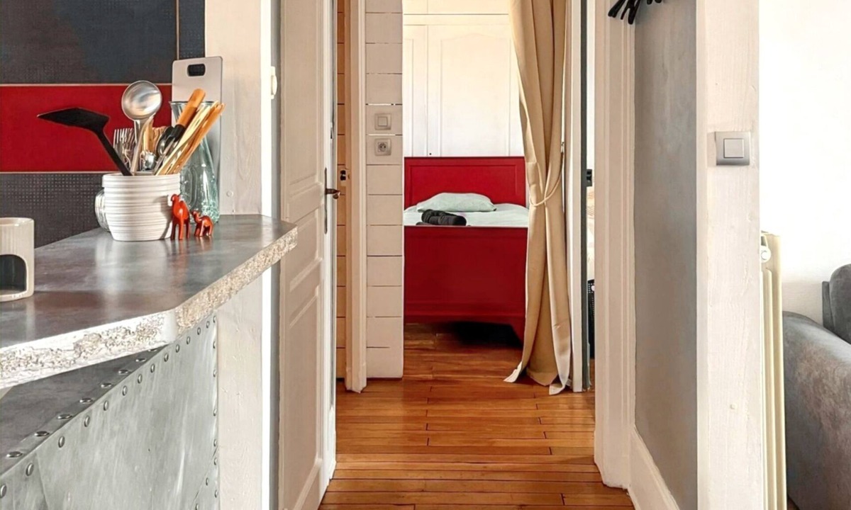 Limoges Apartment | Homerez - Charming Apartment in Limoges