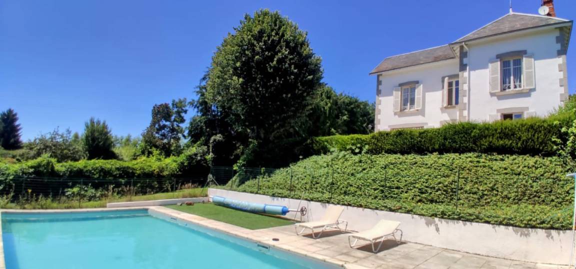Auzances House | House ∙ 4 bedrooms ∙ 11 guests