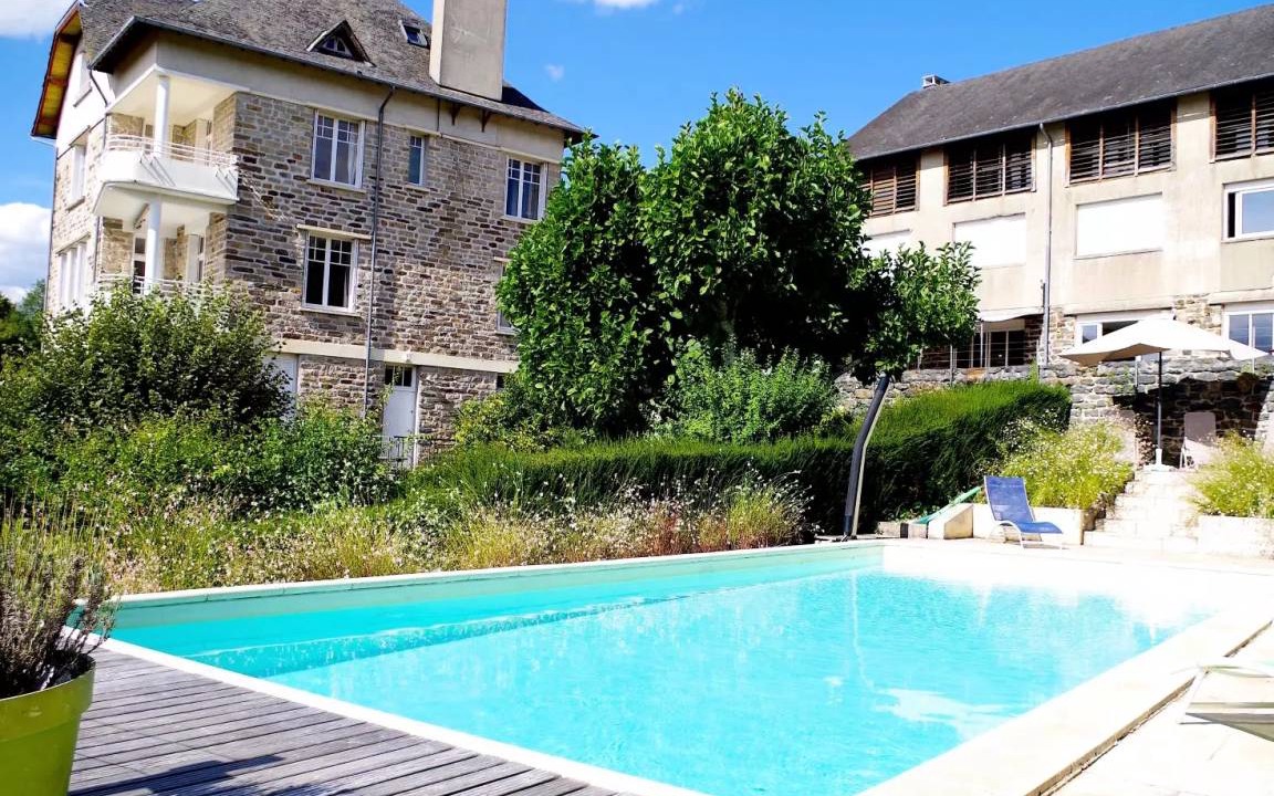 Uzerche House | House ∙ 7 bedrooms ∙ 14 guests