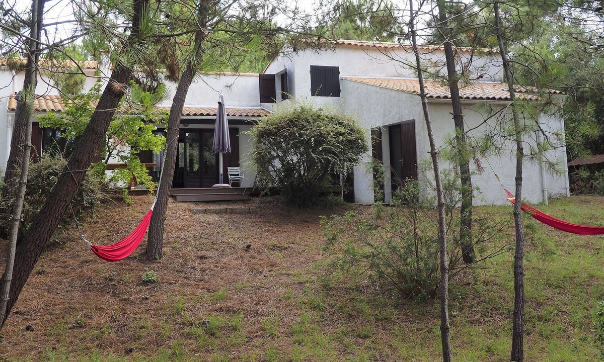 Les Mathes House | House