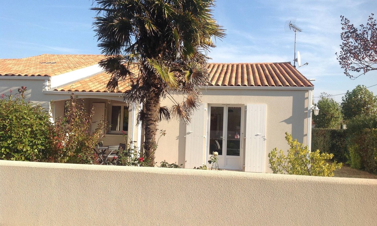 Dolus-d'Oleron House | House full foot, 4 bikes available shops on foot, beach 10 minutes to bike