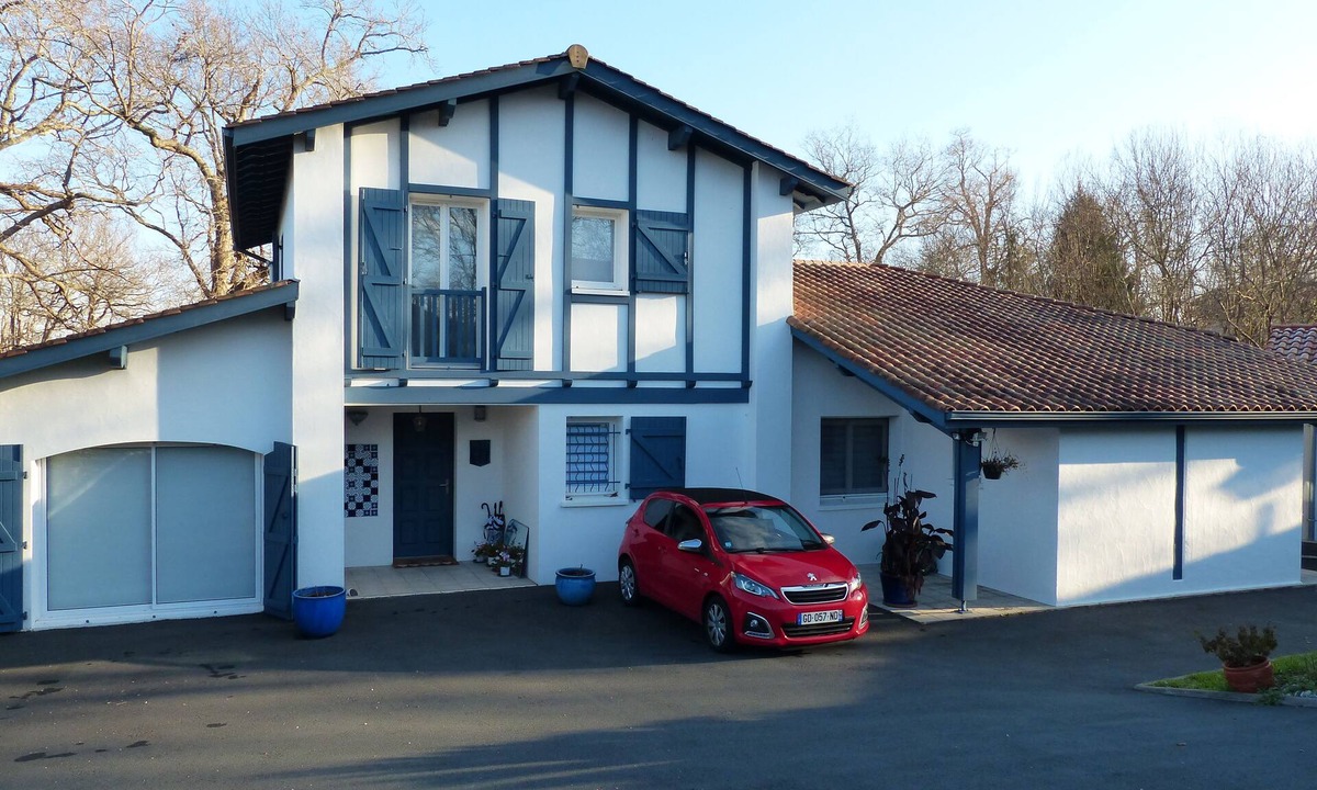 Bassussarry House | House with swimming pool on the Bassussarry golf course