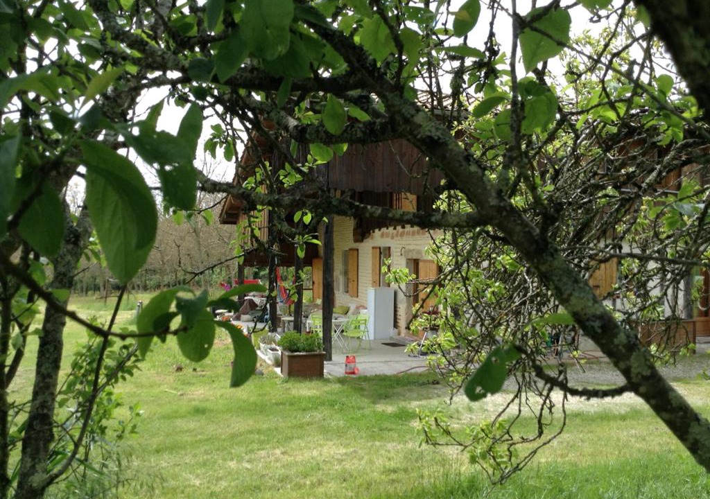 Sainte-Gemme-Martaillac Bed & Breakfast | L'écrin - Chambres d'hôtes au calme et au vert