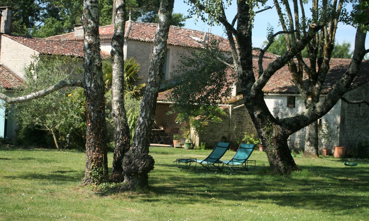 Thezac House | L'Embellie charentaise house between sea and land 11 people swimming pool
