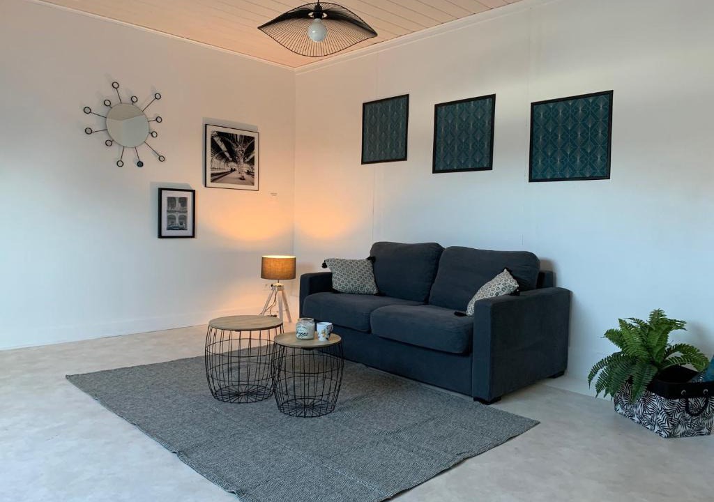 Felletin Apartment | La bâtisse felletinoise : appartement tout équipé