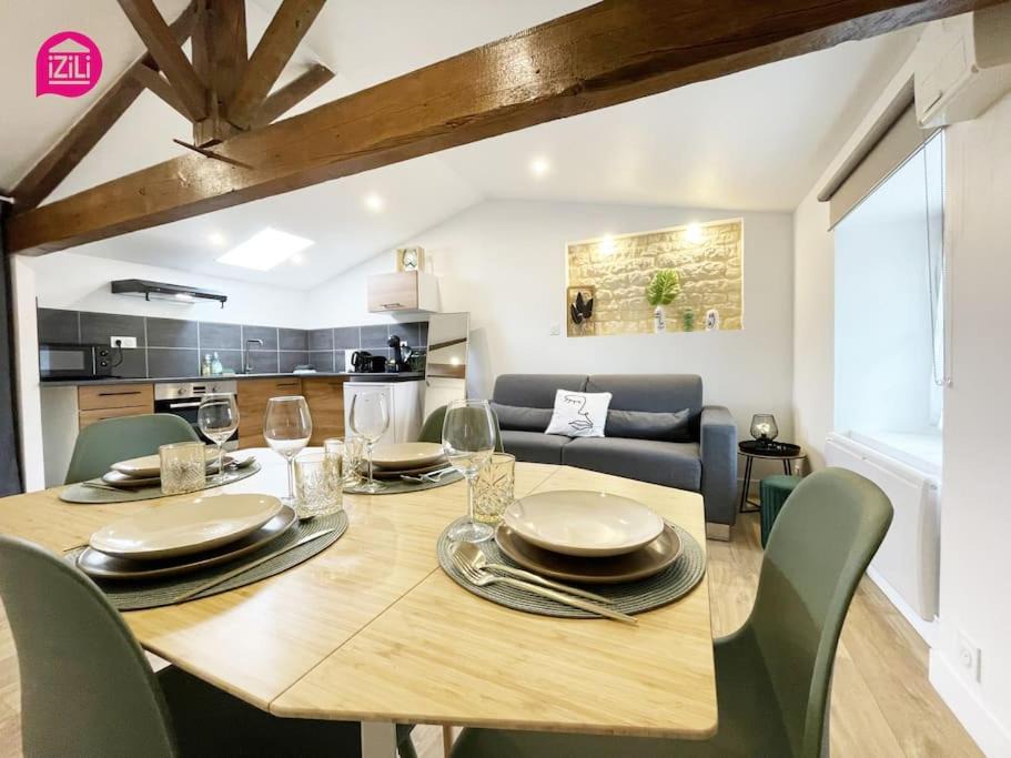Centre Ville Apartment | La Brèche Niortaise by CozyLife - Centre Ville- Gare