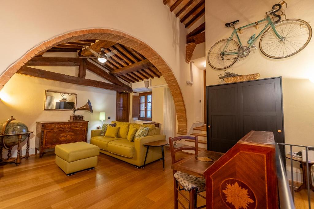 Sarteano House | La Corte del Podestà