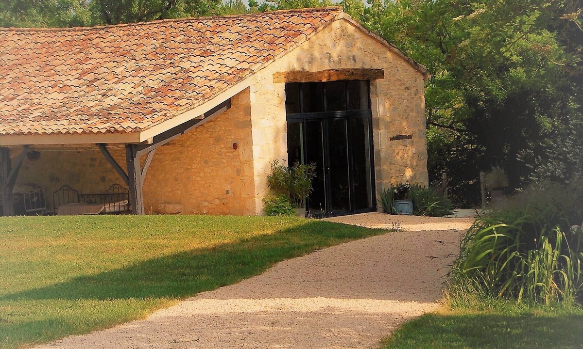 Laussou House | La feuillade aux oiseaux : Charm, Nature and Relaxation