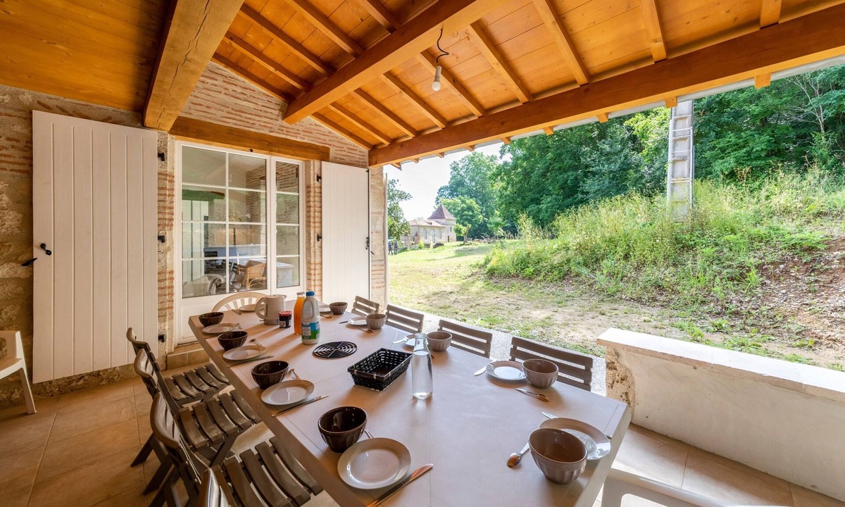 Sainte-Livrade-sur-Lot House | La maison dans la nature - Cadre exceptionnel au bord de cours d'eau