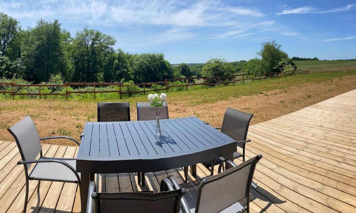 Saint-Avit-Senieur House | La maison dans la prairie fleurie space and calm