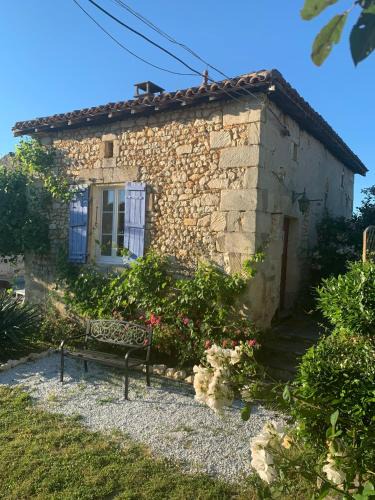 Brossac House | La Marguerite