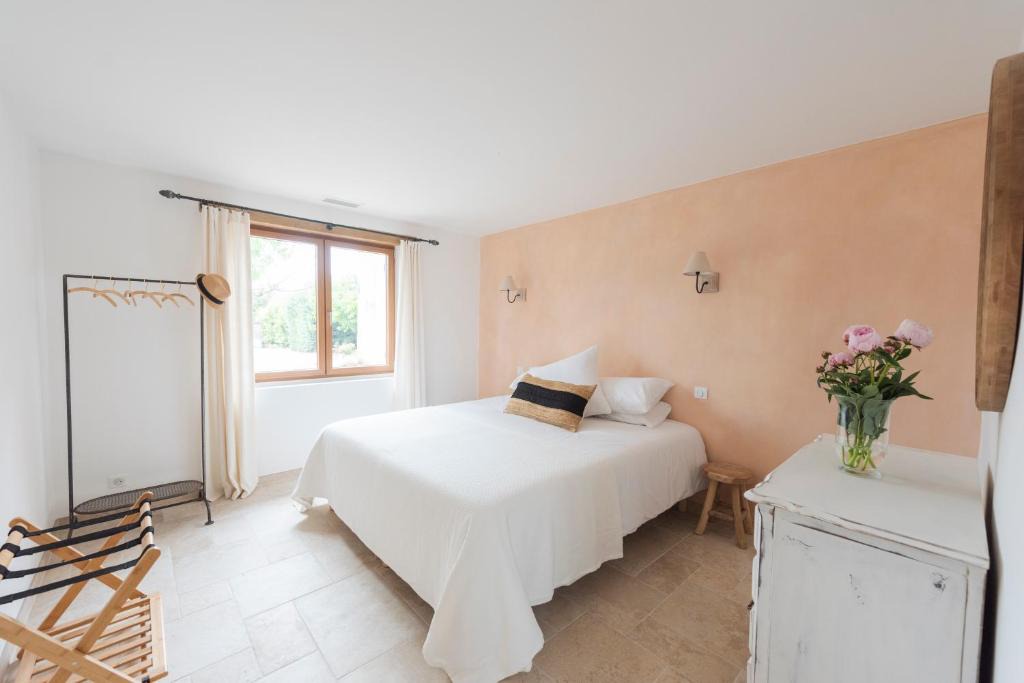 Apt Apartment | La Petite Ruche, 1 bedroom Gite in the Luberon