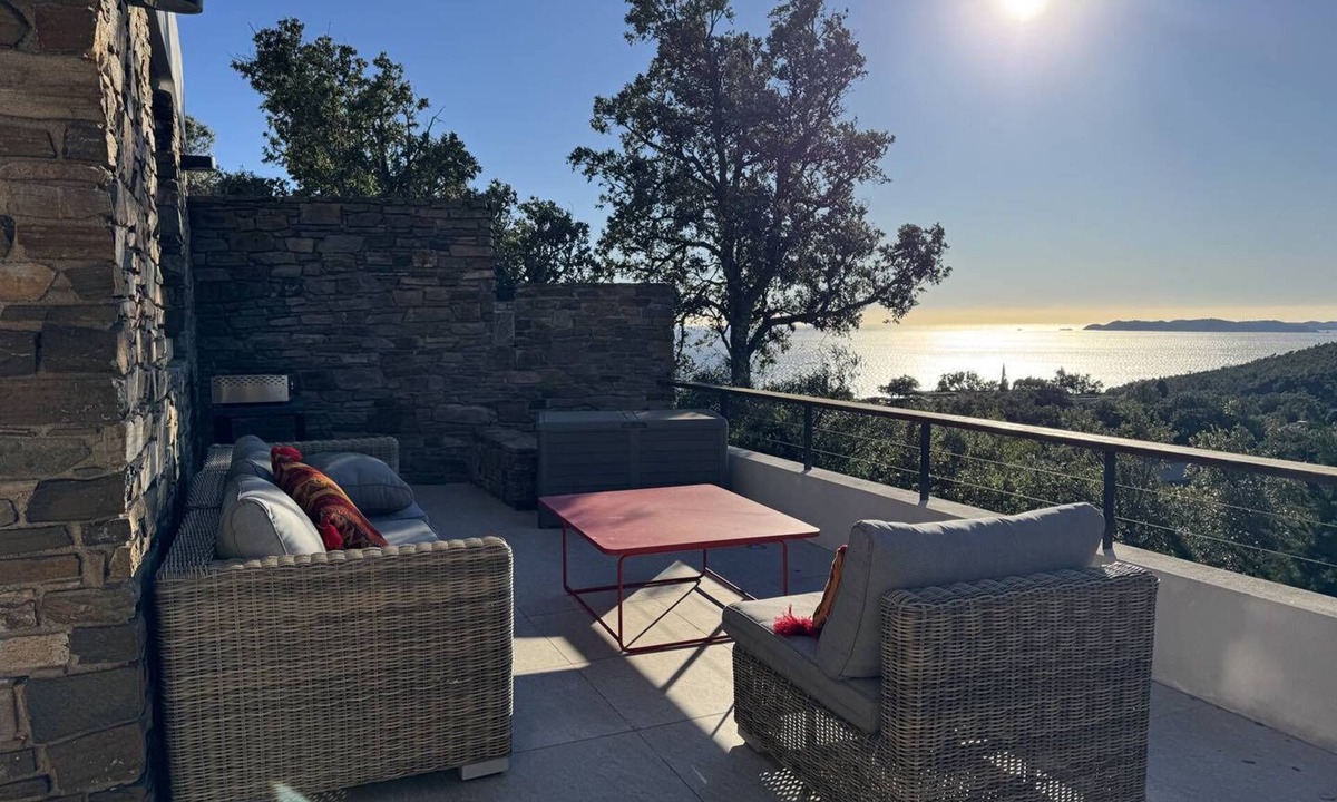 Cap Benat House | La Villa Nausikaa à Bénat