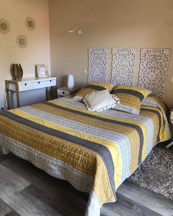 Neuville-de-Poitou House | lagalerne