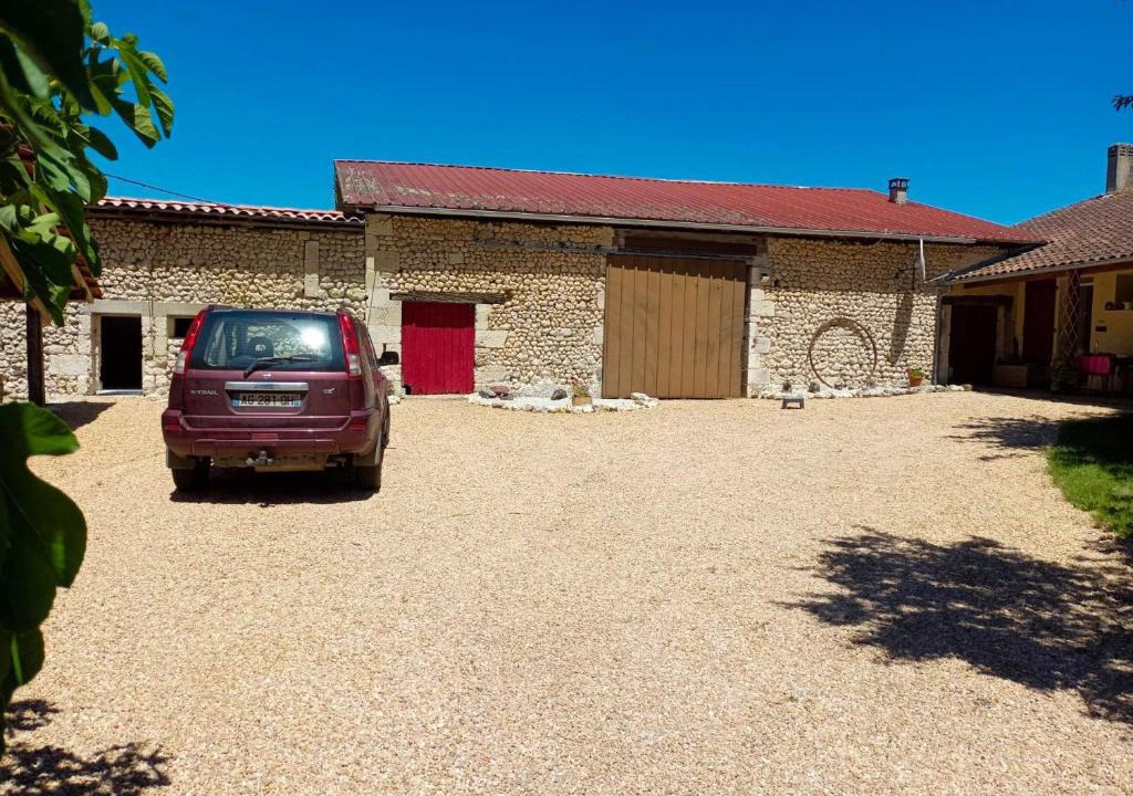 Petit-Bersac House | Large 4 bed house in the Dordogne