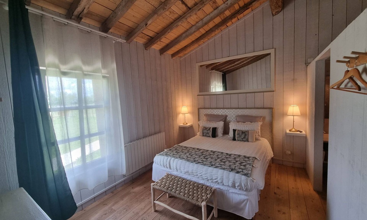 Asques Bed & Breakfast | Lariviere