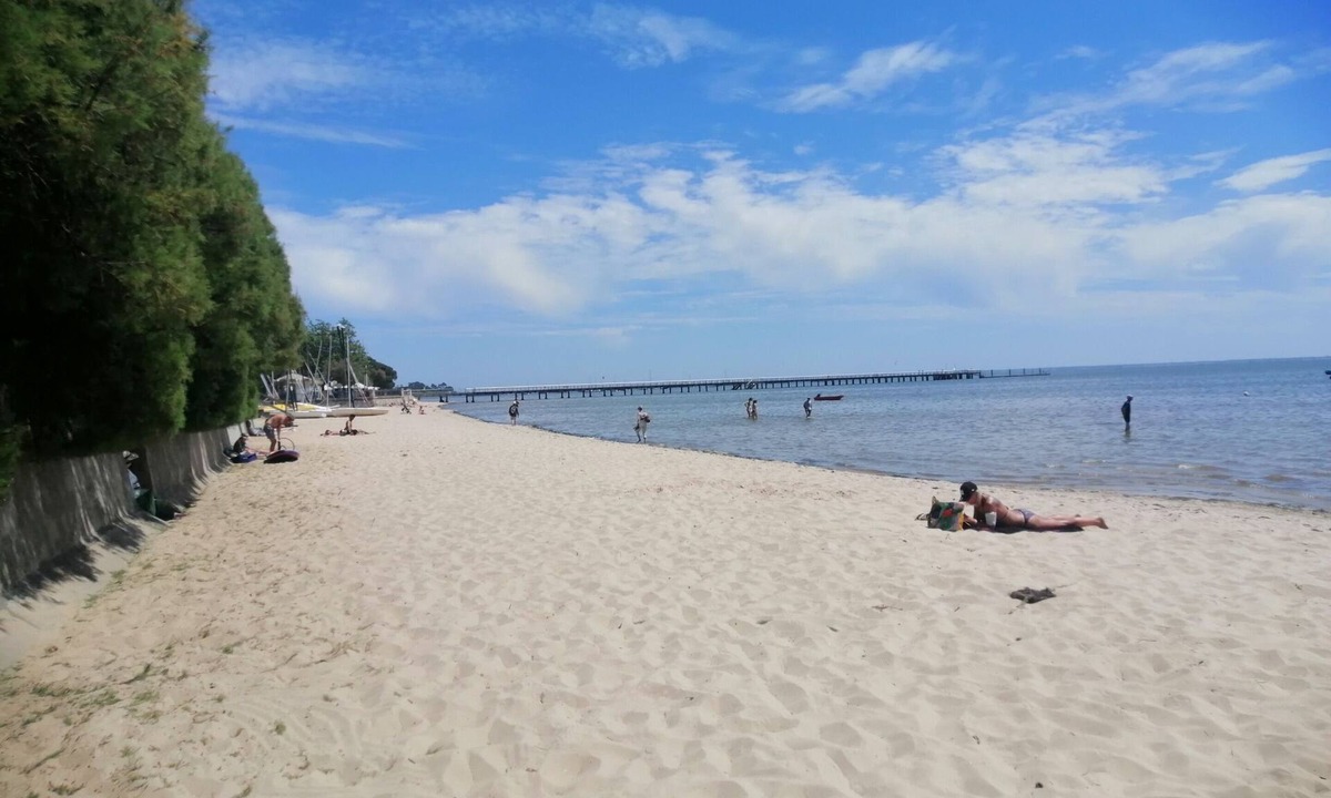 Andernos-les-Bains Apartment | Le Broustey apartment 4 pers center and beach