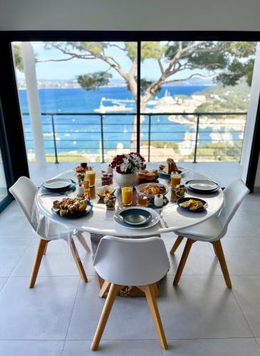 Saint-Mandrier-sur-Mer Apartment | Le Cap Marlou vue d'en bas