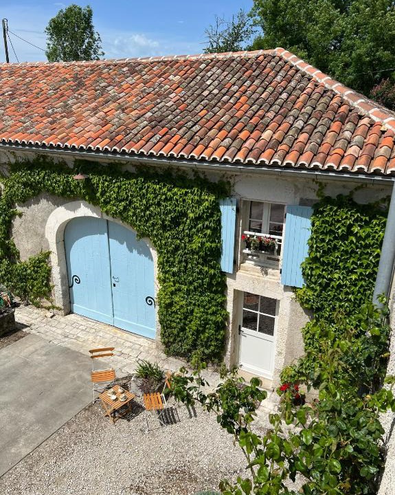 La Rochebeaucourt-et-Argentine Bed & Breakfast | Le logis de Lasteyrie