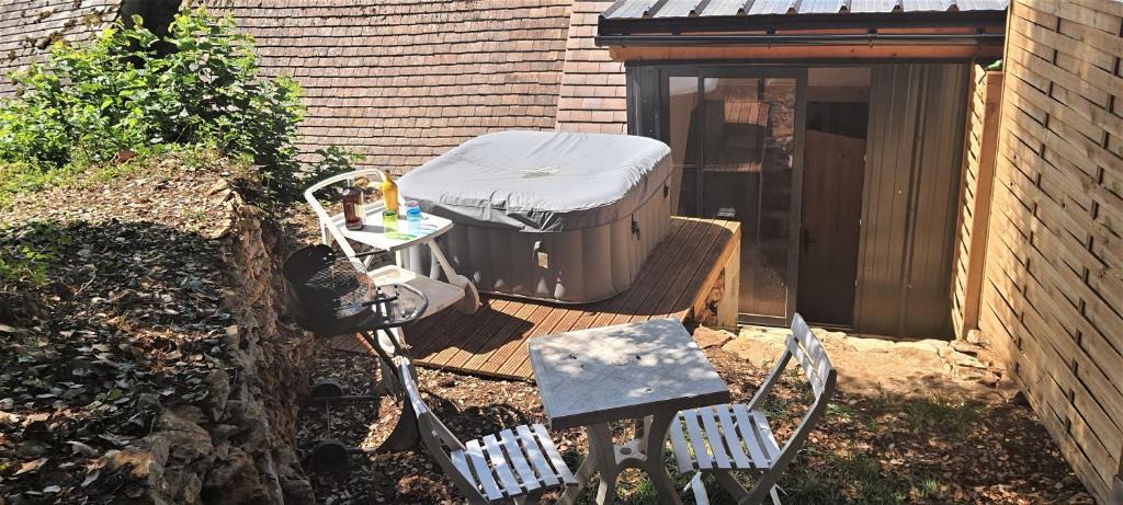 Carsac-Aillac House | Le gros chêne, gite du XVIII siècle, jacuzzi privatif