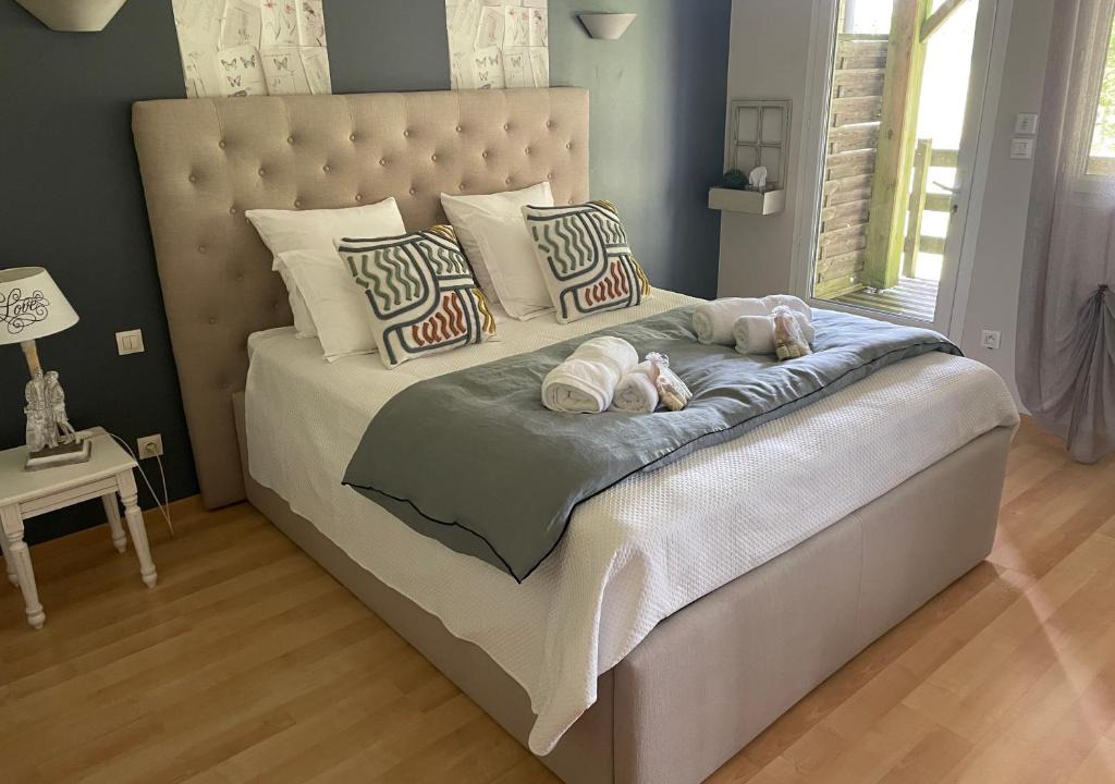 Fleac Bed & Breakfast | Le Maine N 5 - FLÉAC ANGOULEME - Suite Tilleul
