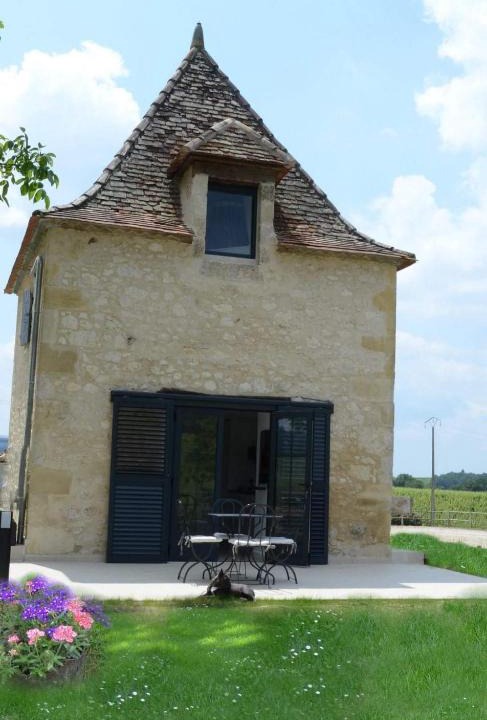 Eynesse House | Le Pigeonnier de Château Picon